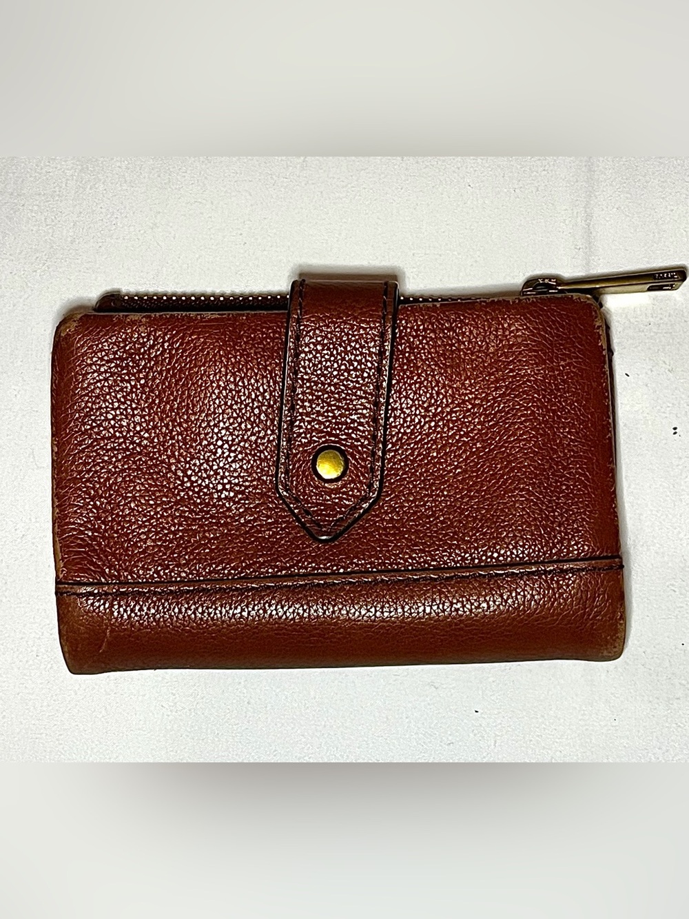 Fossil Women's Lainie Multifunction Wallet in brown leather